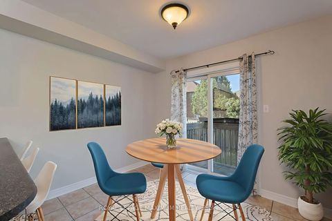 Photo 12 at 167 Marbella Road, Sonoma Heights, Vaughan