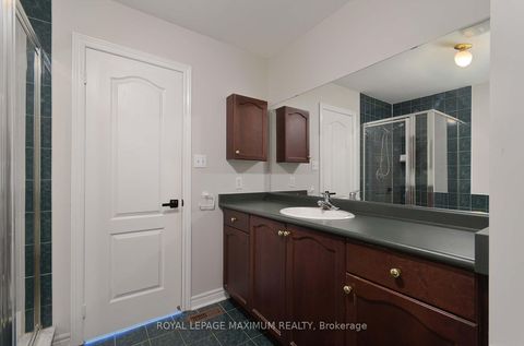 Photo 22 at 167 Marbella Road, Sonoma Heights, Vaughan