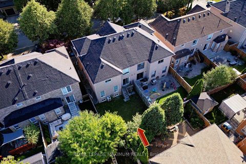 Photo 33 at 167 Marbella Road, Sonoma Heights, Vaughan