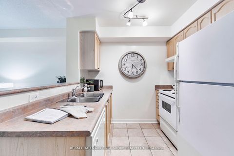 Photo 5 at 612 - 28 Olive Avenue, Willowdale East, Toronto