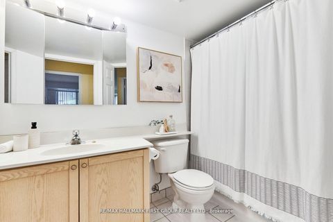 Photo 7 at 612 - 28 Olive Avenue, Willowdale East, Toronto