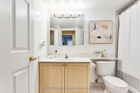 Photo 8 at 612 - 28 Olive Avenue, Willowdale East, Toronto