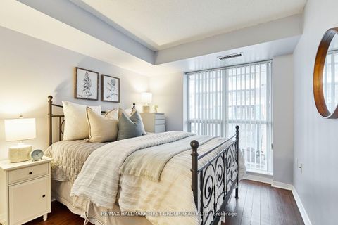 Photo 9 at 612 - 28 Olive Avenue, Willowdale East, Toronto
