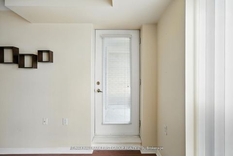 Photo 13 at 612 - 28 Olive Avenue, Willowdale East, Toronto