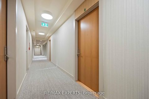 Photo 4 at 1002 - 8960 Jane Street, Vellore Village, Vaughan