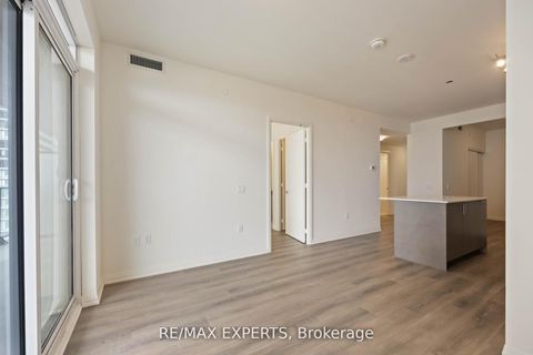 Photo 12 at 1002 - 8960 Jane Street, Vellore Village, Vaughan