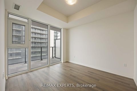 Photo 13 at 1002 - 8960 Jane Street, Vellore Village, Vaughan