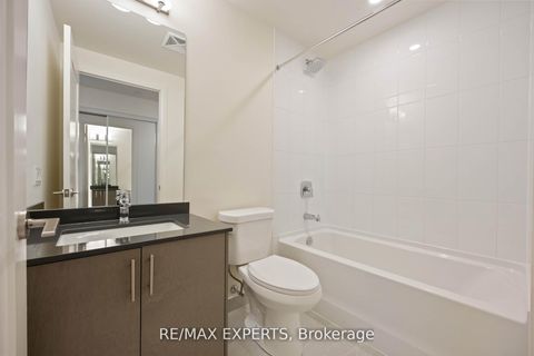 Photo 15 at 1002 - 8960 Jane Street, Vellore Village, Vaughan