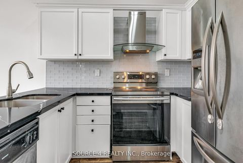 Photo 11 at 1030 Timberland Crescent, Pinecrest, Oshawa