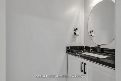 Photo 14 at 1030 Timberland Crescent, Pinecrest, Oshawa