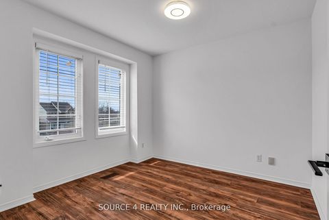 Photo 18 at 1030 Timberland Crescent, Pinecrest, Oshawa