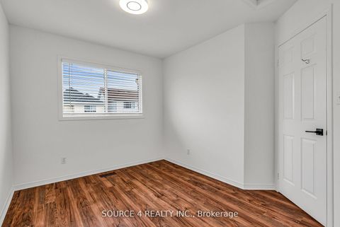 Photo 20 at 1030 Timberland Crescent, Pinecrest, Oshawa