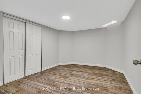 Photo 31 at 1030 Timberland Crescent, Pinecrest, Oshawa