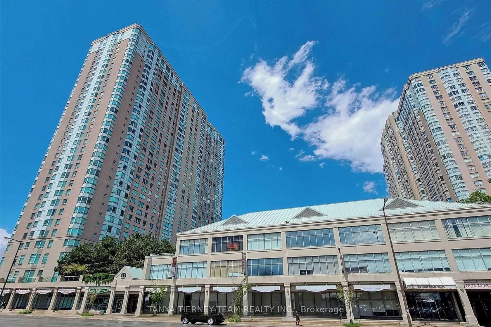 1931 - 68 Corporate Drive, Woburn, Toronto 