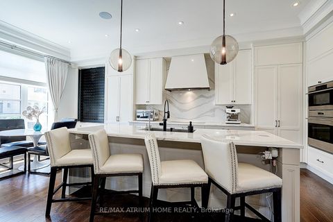 Photo 13 at 166 Dorval Drive, WO West, Oakville
