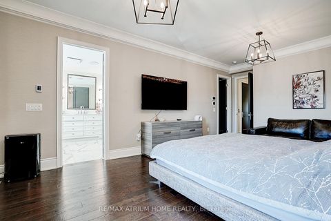 Photo 21 at 166 Dorval Drive, WO West, Oakville