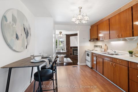 Photo 8 at 79 Pamille Place, Amesbury, Toronto