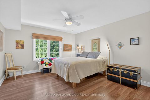 Photo 8 at 10 - 222 Steel Street, Grove East, Barrie