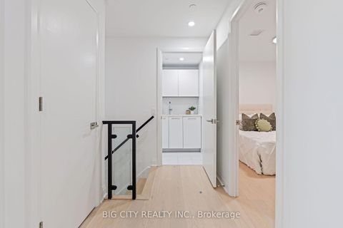 Photo 22 at TH03 - 33 Frederick Todd Way, Thorncliffe Park, Toronto