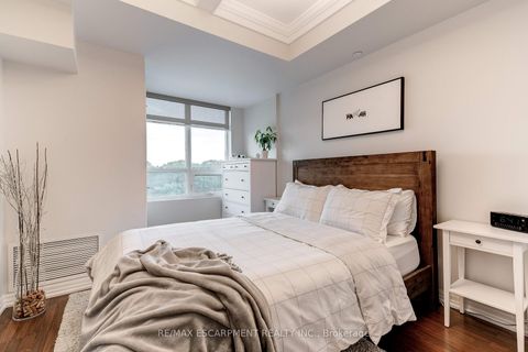 Photo 7 at 505 - 3563 LAKE SHORE Boulevard W, Long Branch, Toronto
