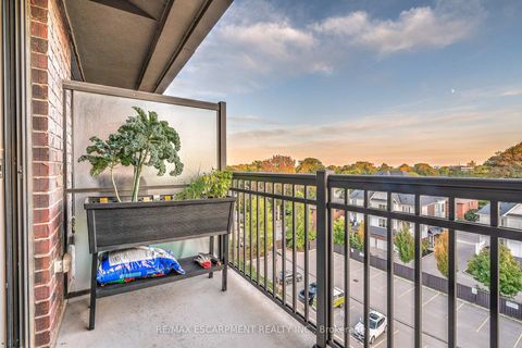 Photo 11 at 505 - 3563 LAKE SHORE Boulevard W, Long Branch, Toronto