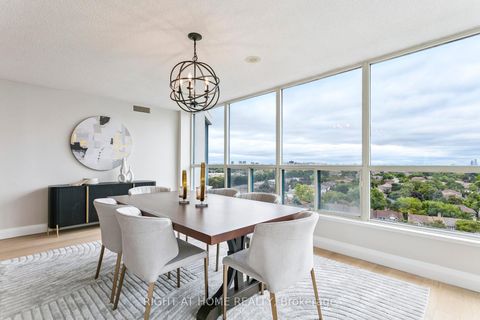 Photo 4 at 1611 - 7300 Yonge Street, Yorkhill, Vaughan