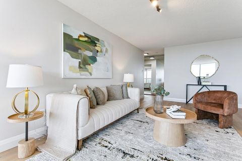 Photo 7 at 1611 - 7300 Yonge Street, Yorkhill, Vaughan
