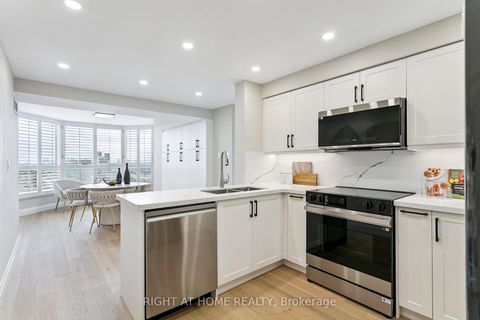 Photo 8 at 1611 - 7300 Yonge Street, Yorkhill, Vaughan