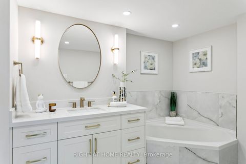 Photo 20 at 1611 - 7300 Yonge Street, Yorkhill, Vaughan
