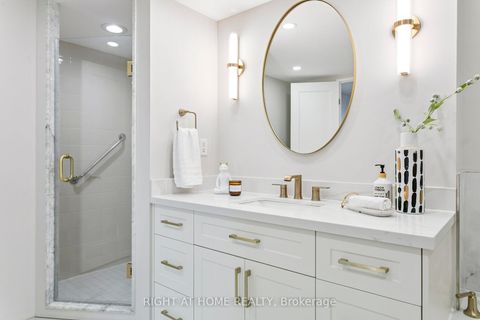 Photo 22 at 1611 - 7300 Yonge Street, Yorkhill, Vaughan