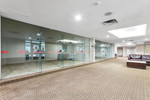 Photo 32 at 1611 - 7300 Yonge Street, Yorkhill, Vaughan