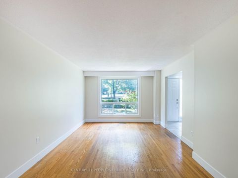 Photo 6 at 16 - 1720 Albion Road, Clairville, Toronto