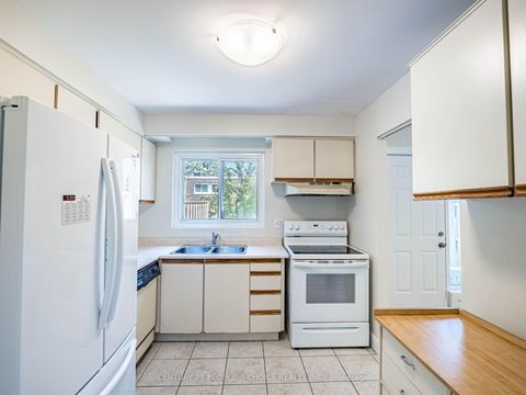 Photo 9 at 16 - 1720 Albion Road, Clairville, Toronto