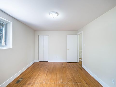 Photo 15 at 16 - 1720 Albion Road, Clairville, Toronto