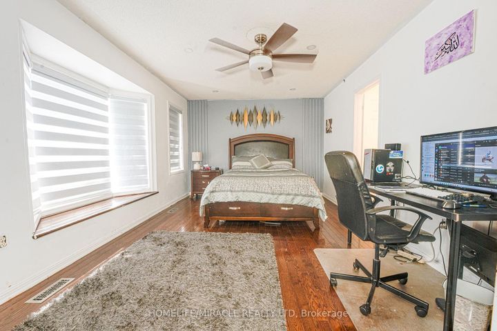 Photo 25 at 28 Bowsfield Drive, Vales of Castlemore, Brampton