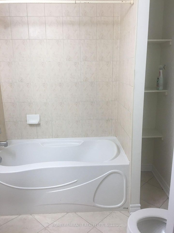 Photo 40 at 28 Bowsfield Drive, Vales of Castlemore, Brampton