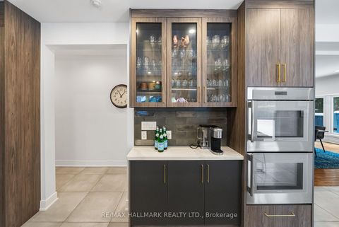 Photo 12 at 97 Clarinda Drive, Bayview Village, Toronto
