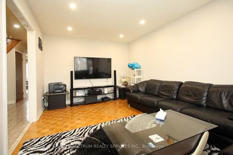 Photo 4 at 22 Kaiser Drive, West Woodbridge, Vaughan