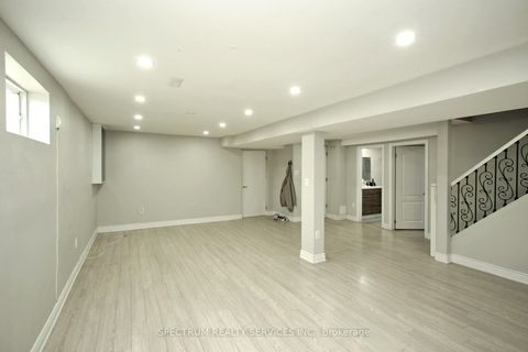 Photo 21 at 22 Kaiser Drive, West Woodbridge, Vaughan