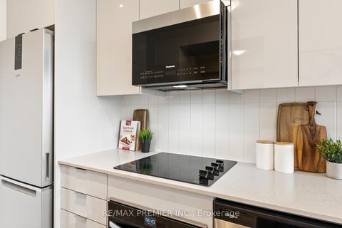Photo 10 at 308 - 474 Caldari Road, Concord, Vaughan