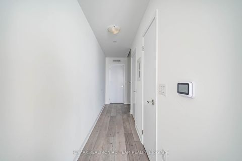 Photo 20 at 717 - 10 Honeycrisp Crescent, Vaughan Corporate Centre, Vaughan
