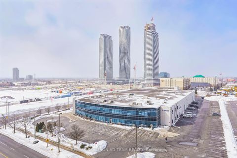 Photo 21 at 717 - 10 Honeycrisp Crescent, Vaughan Corporate Centre, Vaughan
