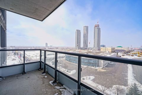 Photo 23 at 717 - 10 Honeycrisp Crescent, Vaughan Corporate Centre, Vaughan