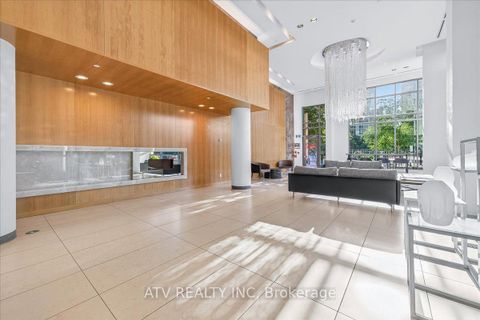 Photo 2 at 961 - 209 Fort York Boulevard, Niagara, Toronto