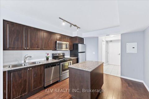 Photo 7 at 961 - 209 Fort York Boulevard, Niagara, Toronto