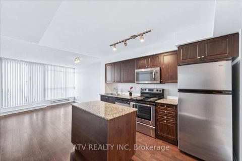 Photo 8 at 961 - 209 Fort York Boulevard, Niagara, Toronto