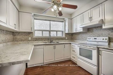 Photo 17 at 71 Spruce Avenue, South Richvale, Richmond Hill