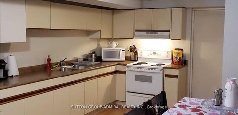 Photo 34 at 71 Spruce Avenue, South Richvale, Richmond Hill
