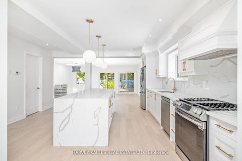 Photo 2 at 101 Clifton Road, Moore Park, Toronto