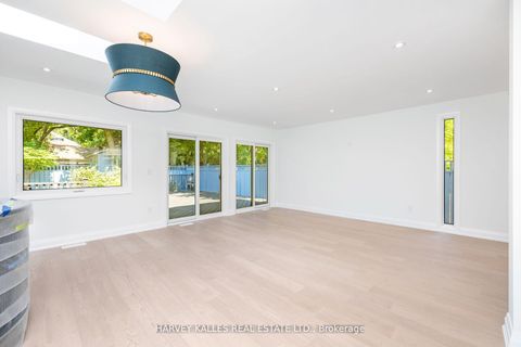Photo 11 at 101 Clifton Road, Moore Park, Toronto